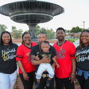 Meet your Posher, August